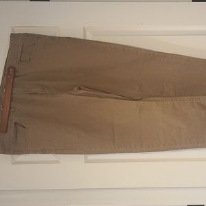 Vineyard vines khakis 40x30